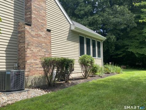 54 Winchester Drive North Haven CT 06473