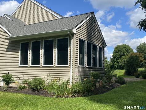 54 Winchester Drive North Haven CT 06473