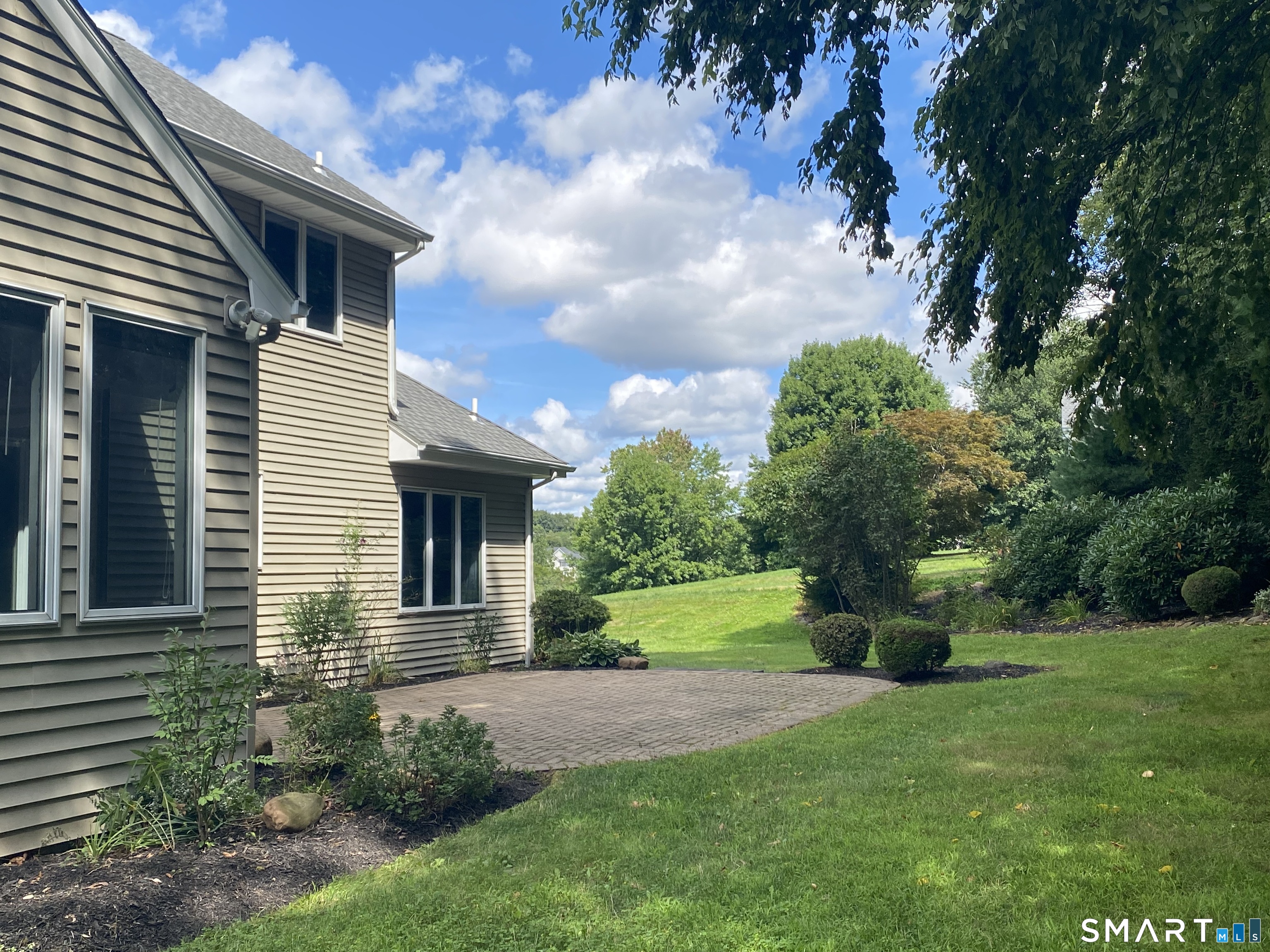 54 Winchester Drive North Haven CT 06473