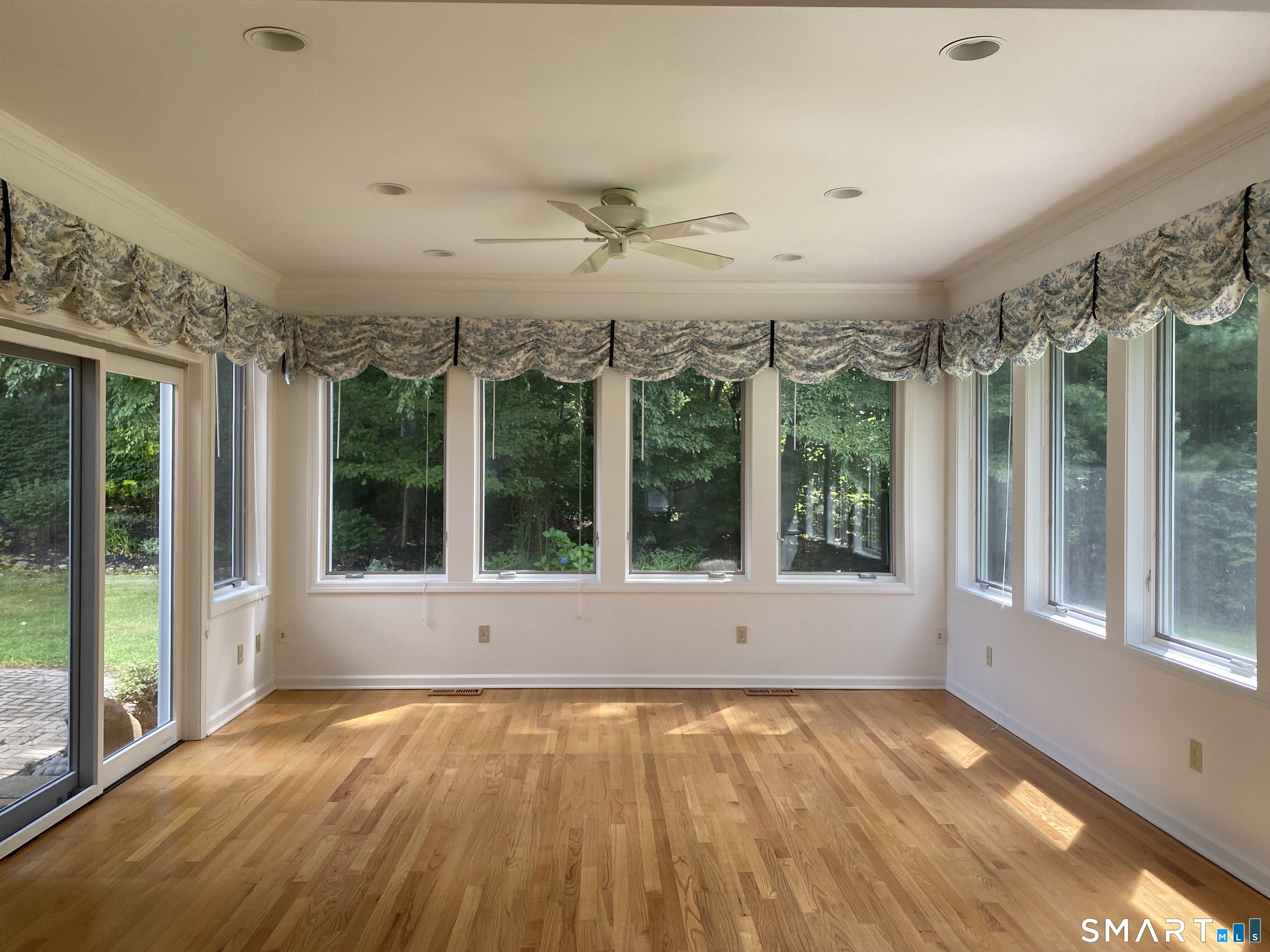 54 Winchester Drive North Haven CT 06473