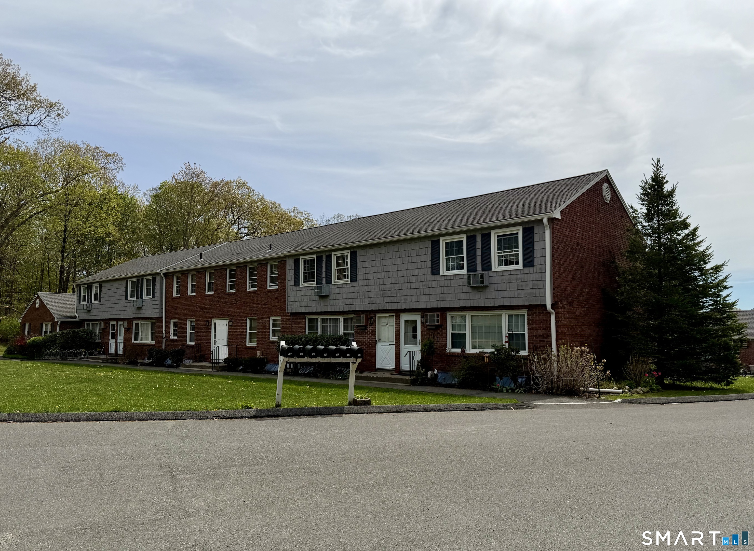 47 Old Farms Lane New Milford CT 06776