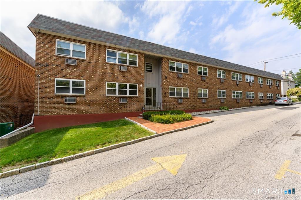 637 Cove Road Stamford CT 06902