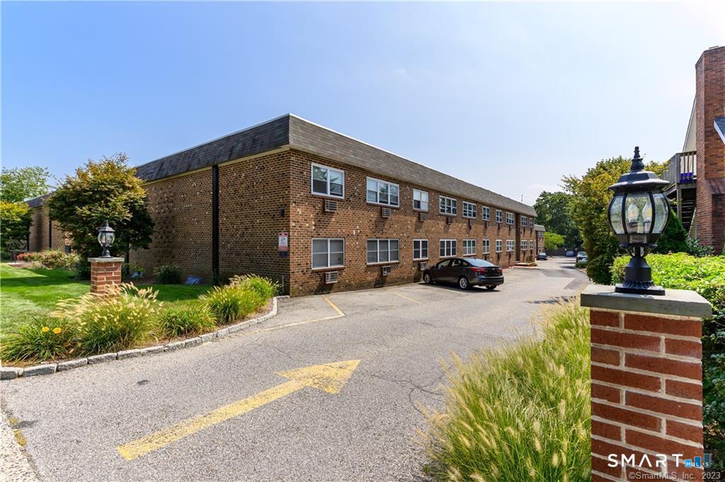 637 Cove Road Stamford CT 06902