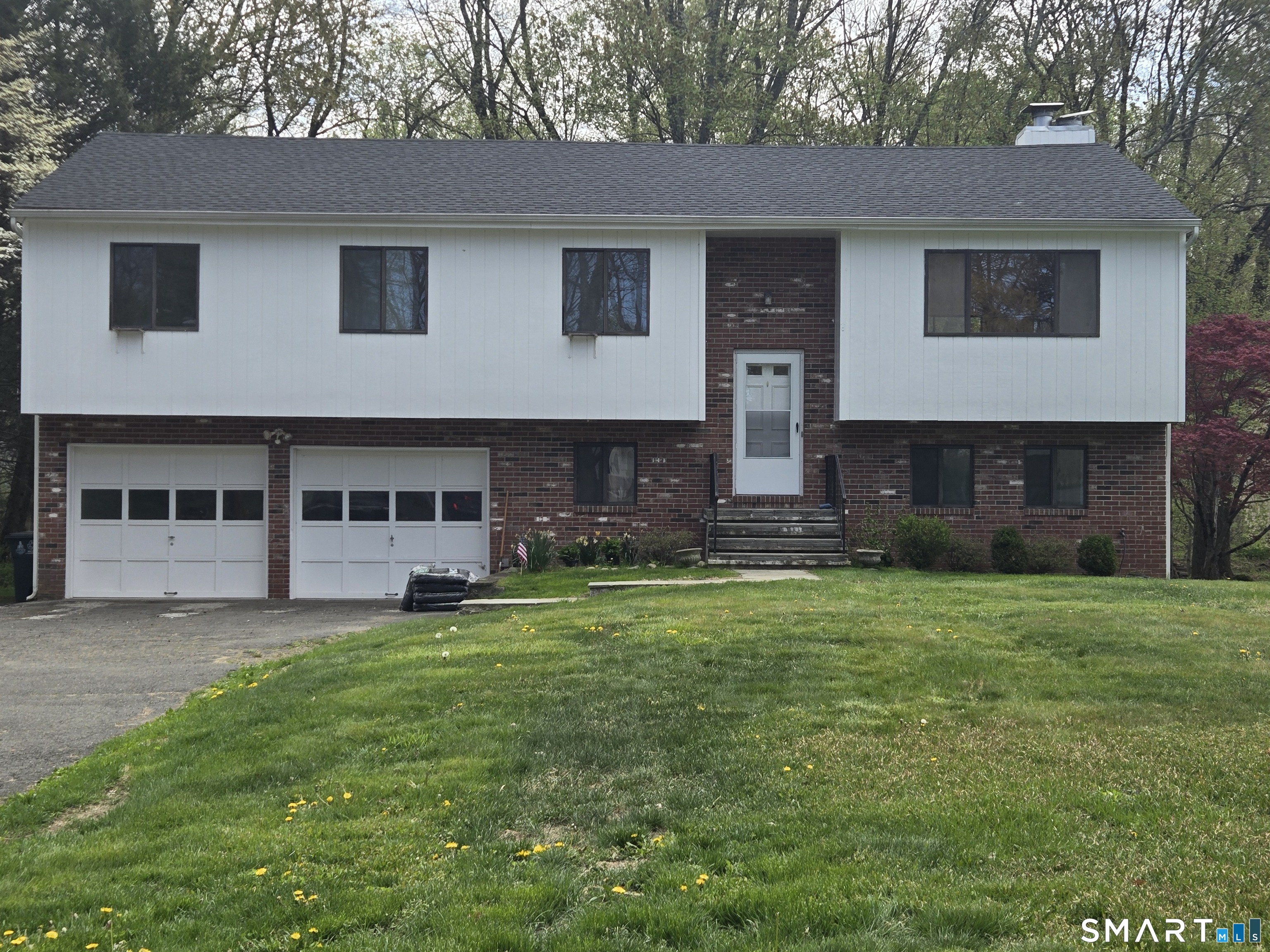 17 Loughran Avenue Stamford CT 06902