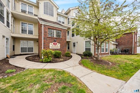 299 Carriage Crossing Lane Middletown CT 06457