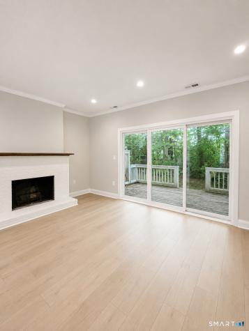 5 Farmington Chase Crescent Farmington CT 06032