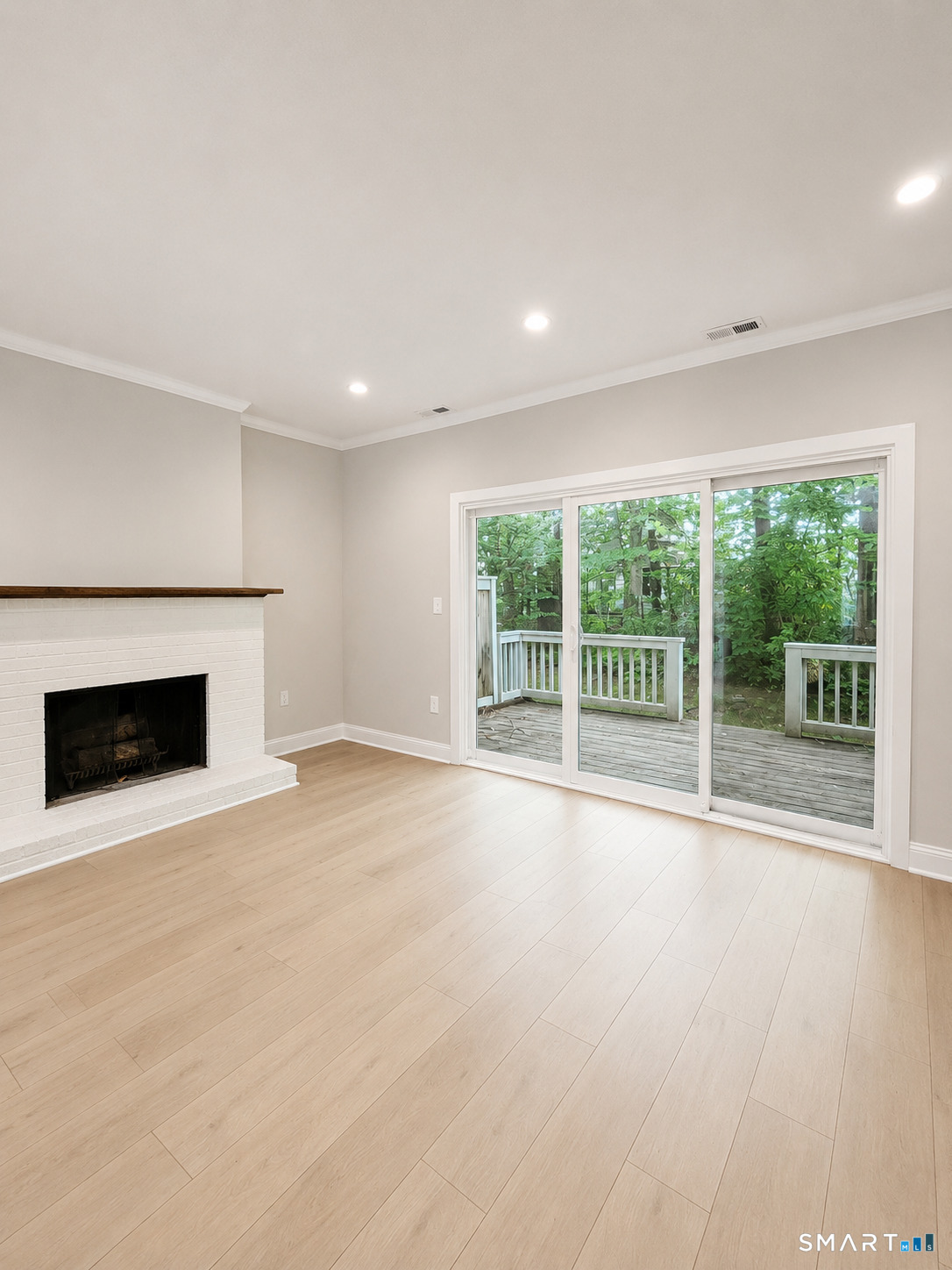 5 Farmington Chase Crescent Farmington CT 06032