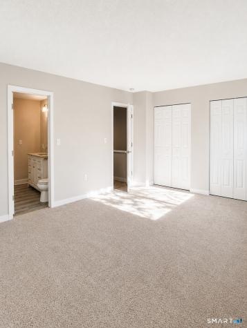 5 Farmington Chase Crescent Farmington CT 06032
