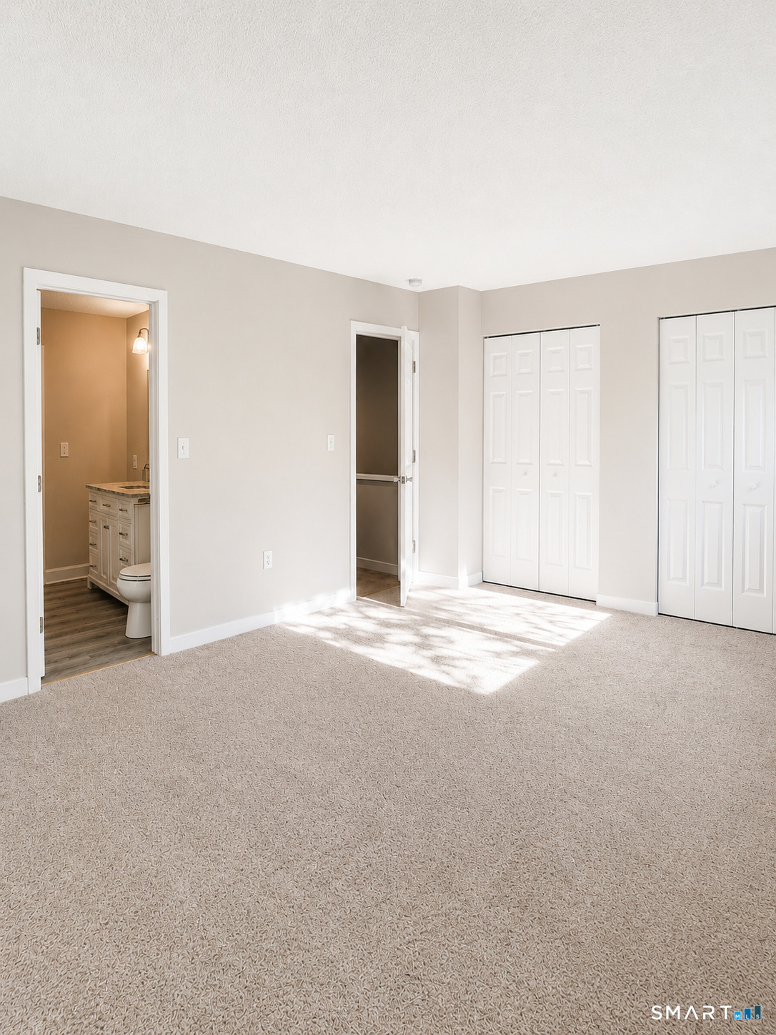 5 Farmington Chase Crescent Farmington CT 06032