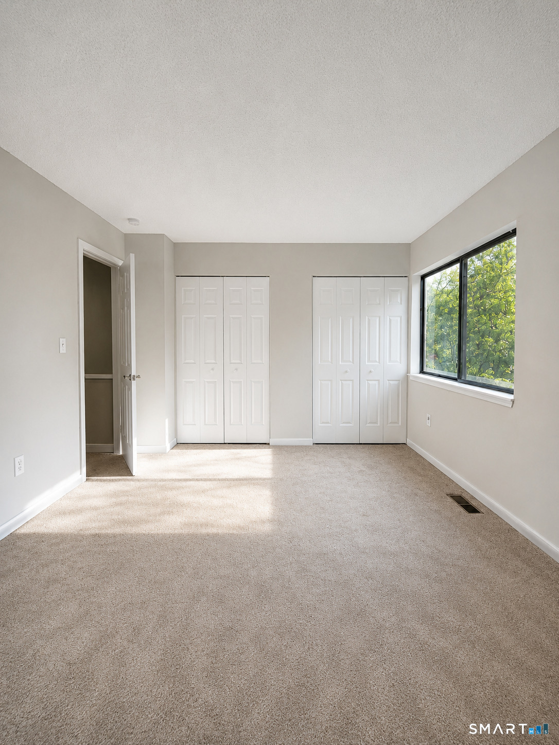 5 Farmington Chase Crescent Farmington CT 06032