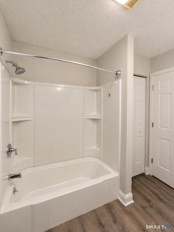 5 Farmington Chase Crescent Farmington CT 06032