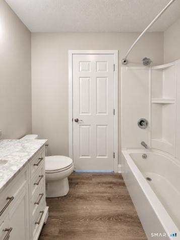 5 Farmington Chase Crescent Farmington CT 06032
