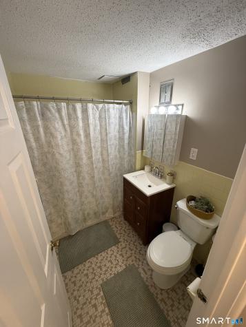 106 Oakwood Avenue West Hartford CT 06119