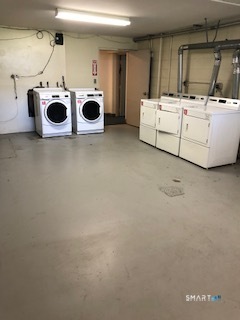 106 Oakwood Avenue West Hartford CT 06119
