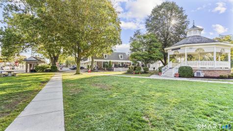 107 Benson Place Fairfield CT 06824
