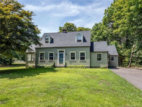33 Washington Avenue Woodbury CT 06798