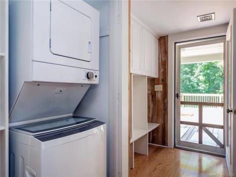 33 Washington Avenue Woodbury CT 06798