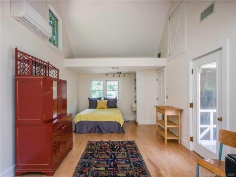 33 Washington Avenue Woodbury CT 06798