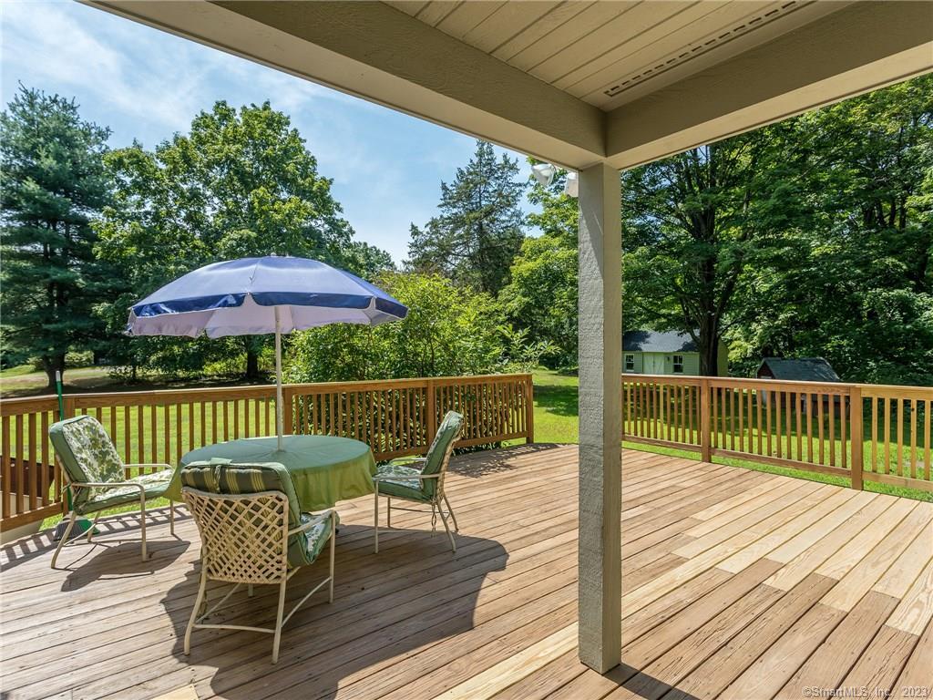 33 Washington Avenue Woodbury CT 06798