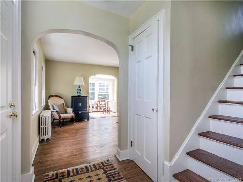33 Washington Avenue Woodbury CT 06798