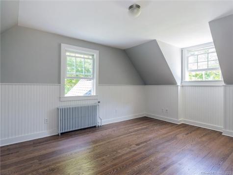 33 Washington Avenue Woodbury CT 06798
