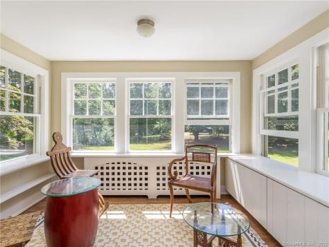 33 Washington Avenue Woodbury CT 06798