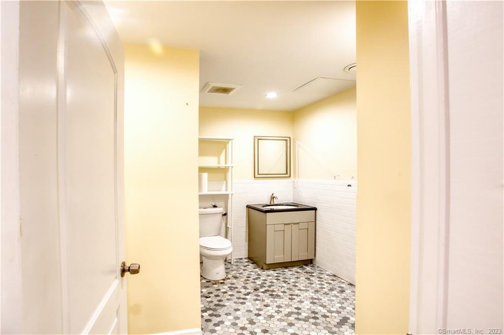 247 Willow Street Waterbury CT 06710