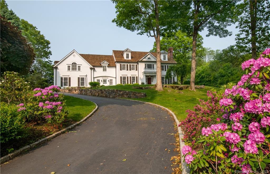 52 Twin Pond Lane New Canaan CT 06840