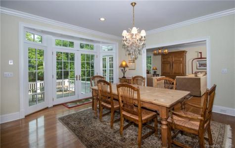 52 Twin Pond Lane New Canaan CT 06840