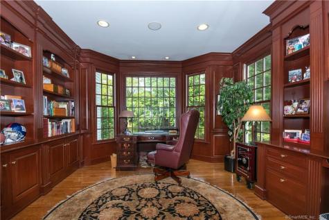 52 Twin Pond Lane New Canaan CT 06840