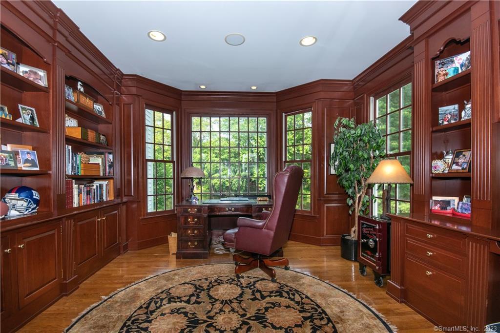 52 Twin Pond Lane New Canaan CT 06840