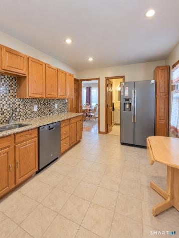 155 Mckee Street Manchester CT 06040