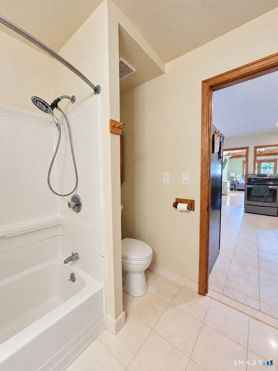 155 Mckee Street Manchester CT 06040