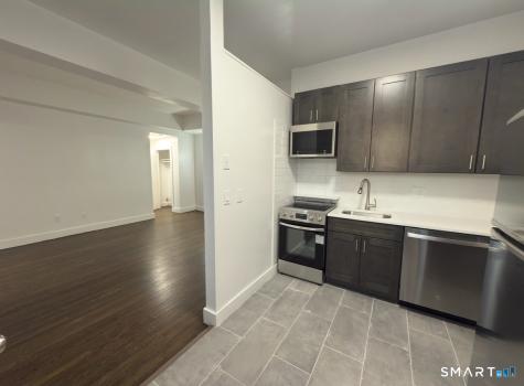 156 Garfield Avenue New London CT 06320