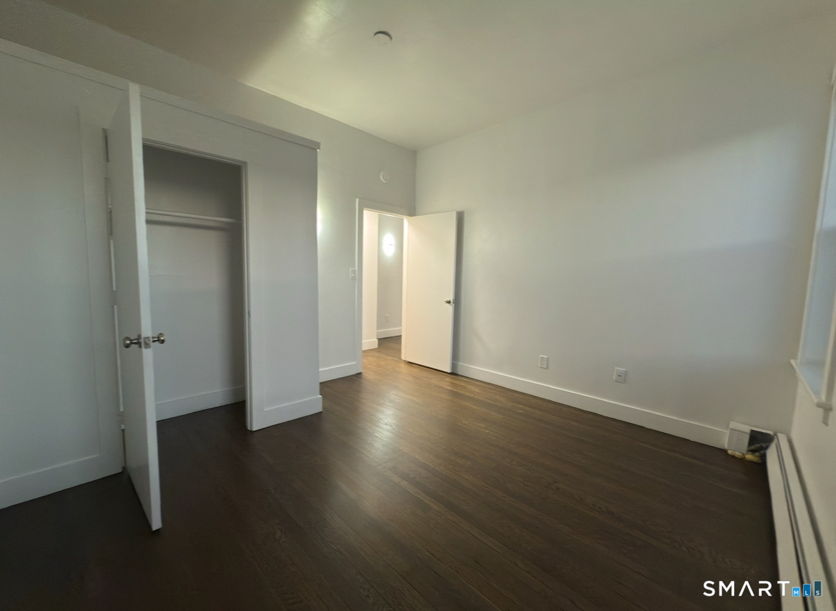 156 Garfield Avenue New London CT 06320