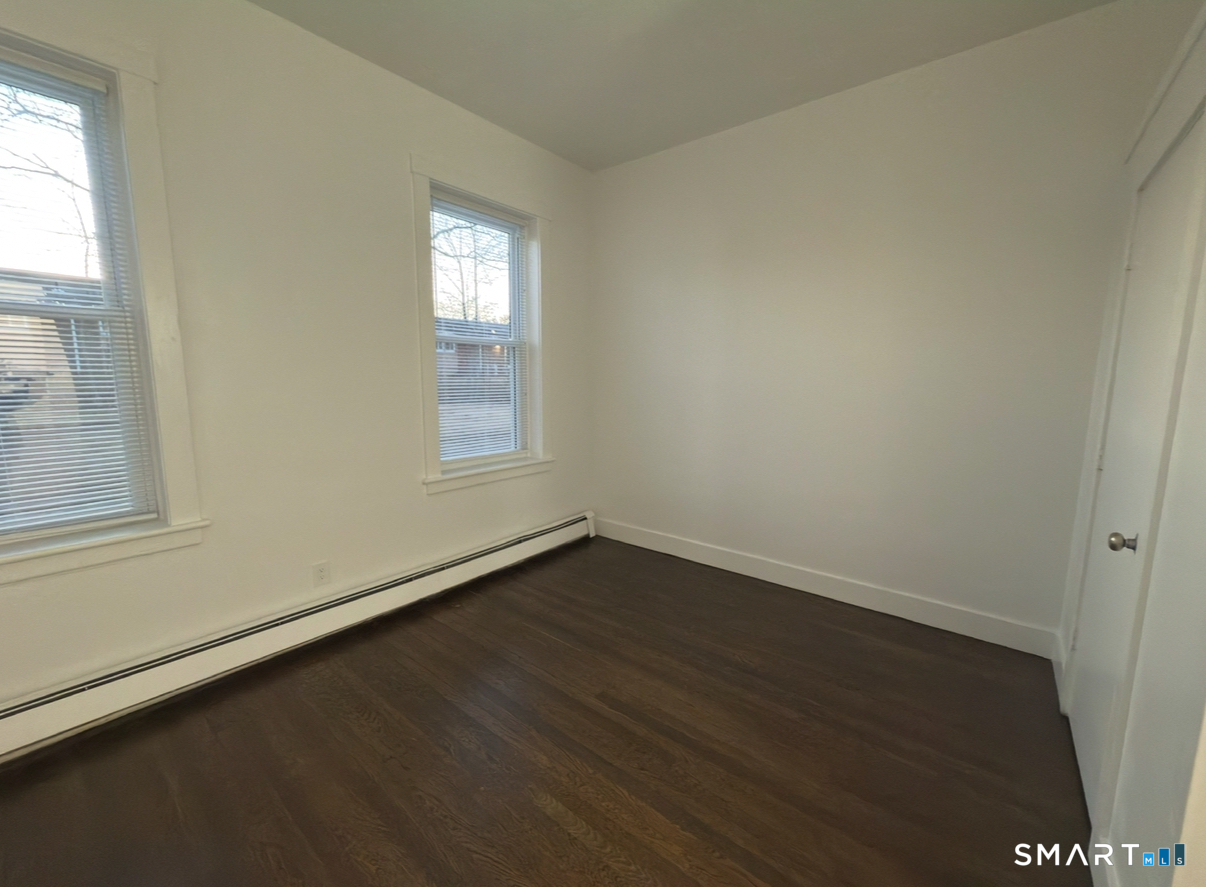 156 Garfield Avenue New London CT 06320