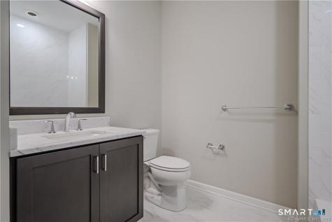 822 Center Meadow Lane Danbury CT 06810
