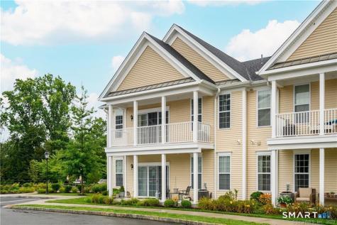 822 Center Meadow Lane Danbury CT 06810