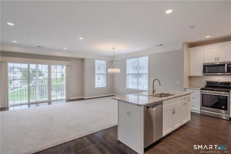 822 Center Meadow Lane Danbury CT 06810