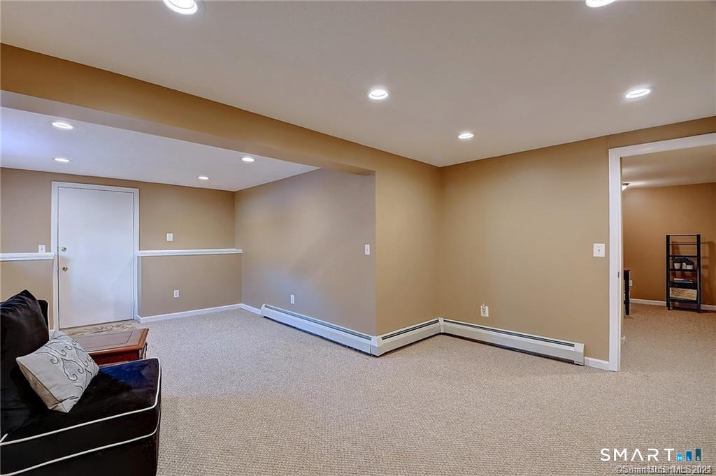 18 Rockwell Court South Windsor CT 06074