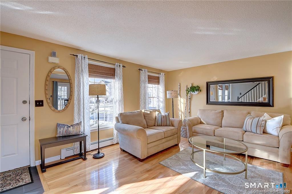 18 Rockwell Court South Windsor CT 06074