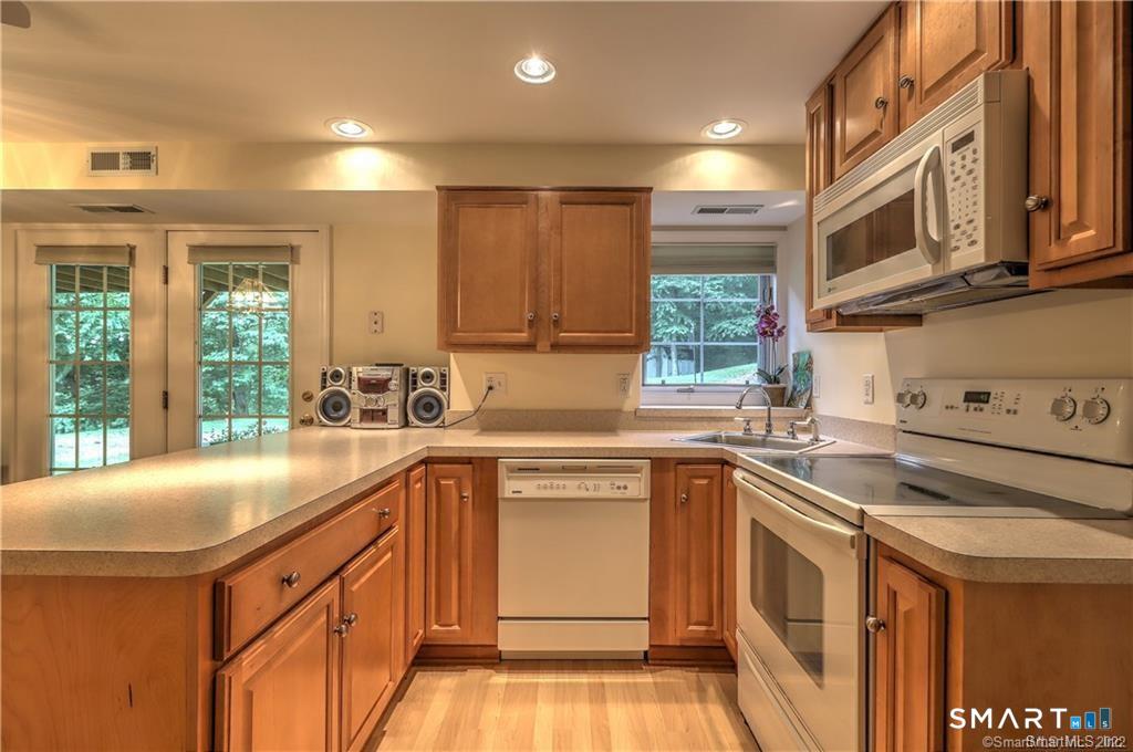 18 Gaylor Drive Monroe CT 06468
