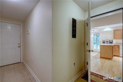 18 Gaylor Drive Monroe CT 06468