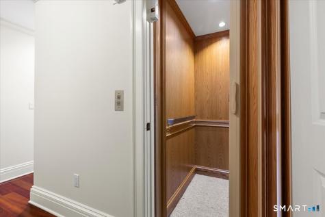 40 Oak Ridge Street Greenwich CT 06830