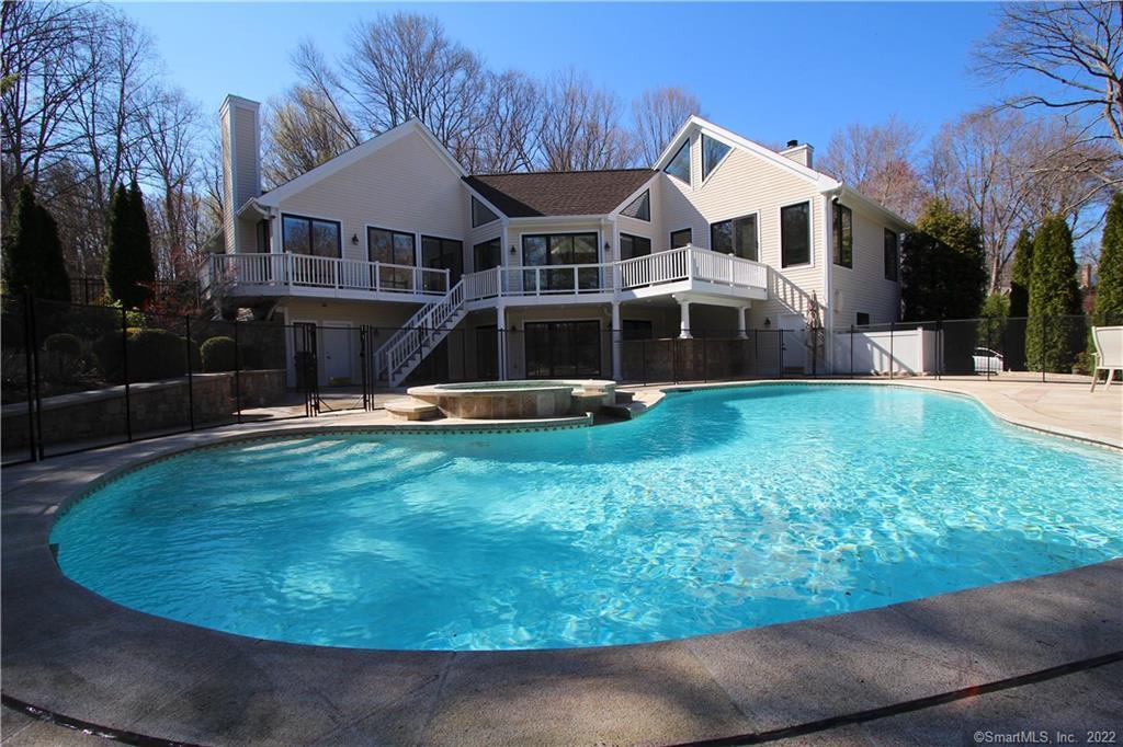 16 Sleepy Hollow Road New Canaan CT 06840