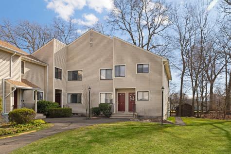 39 Lance Circle Bridgeport CT 06606