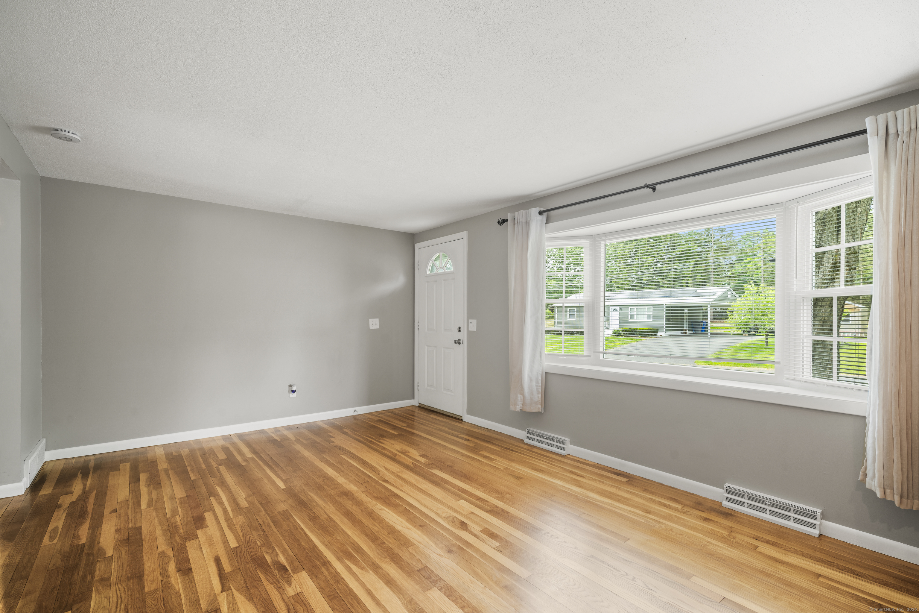 31 Varno Lane Enfield CT 06082
