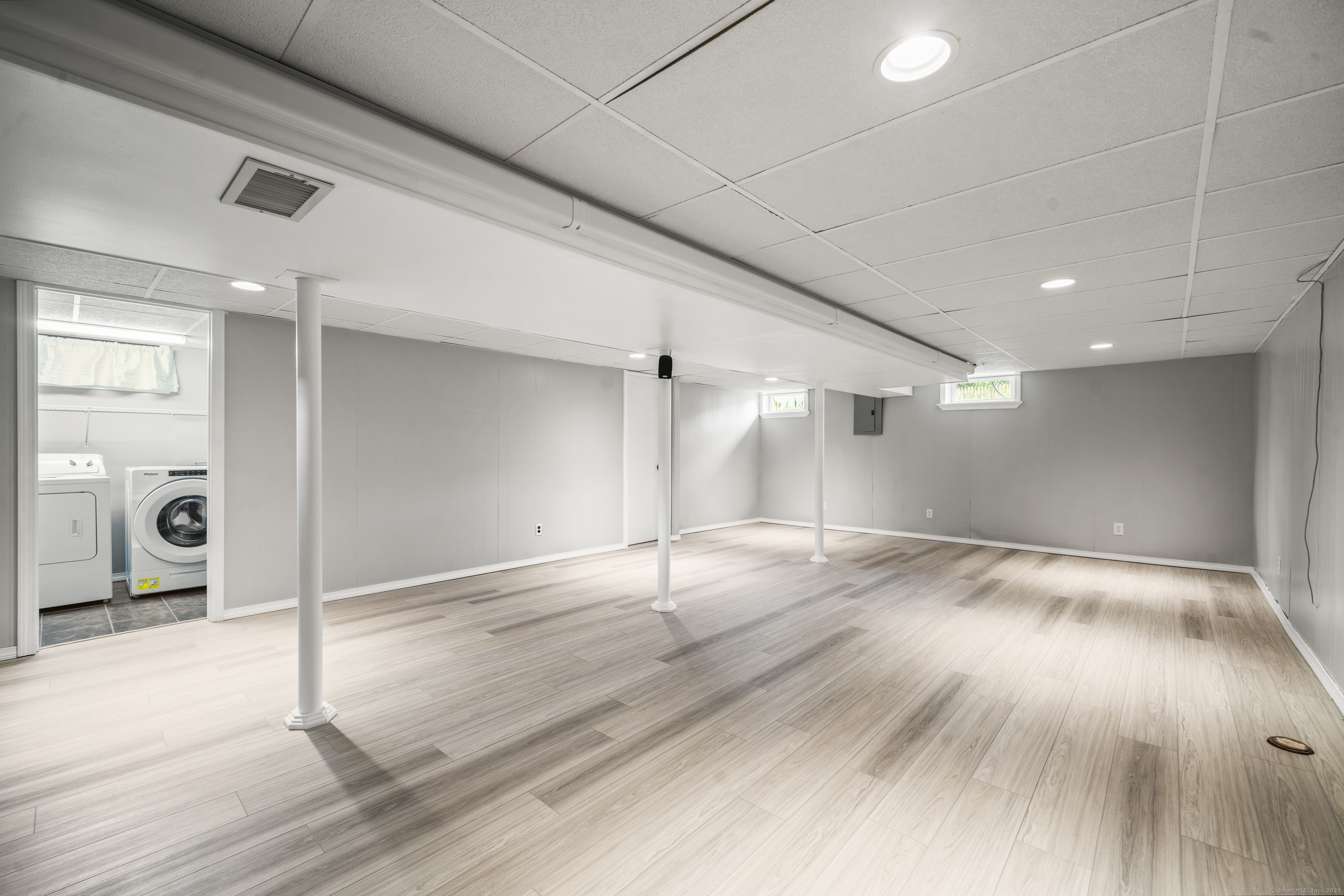 31 Varno Lane Enfield CT 06082