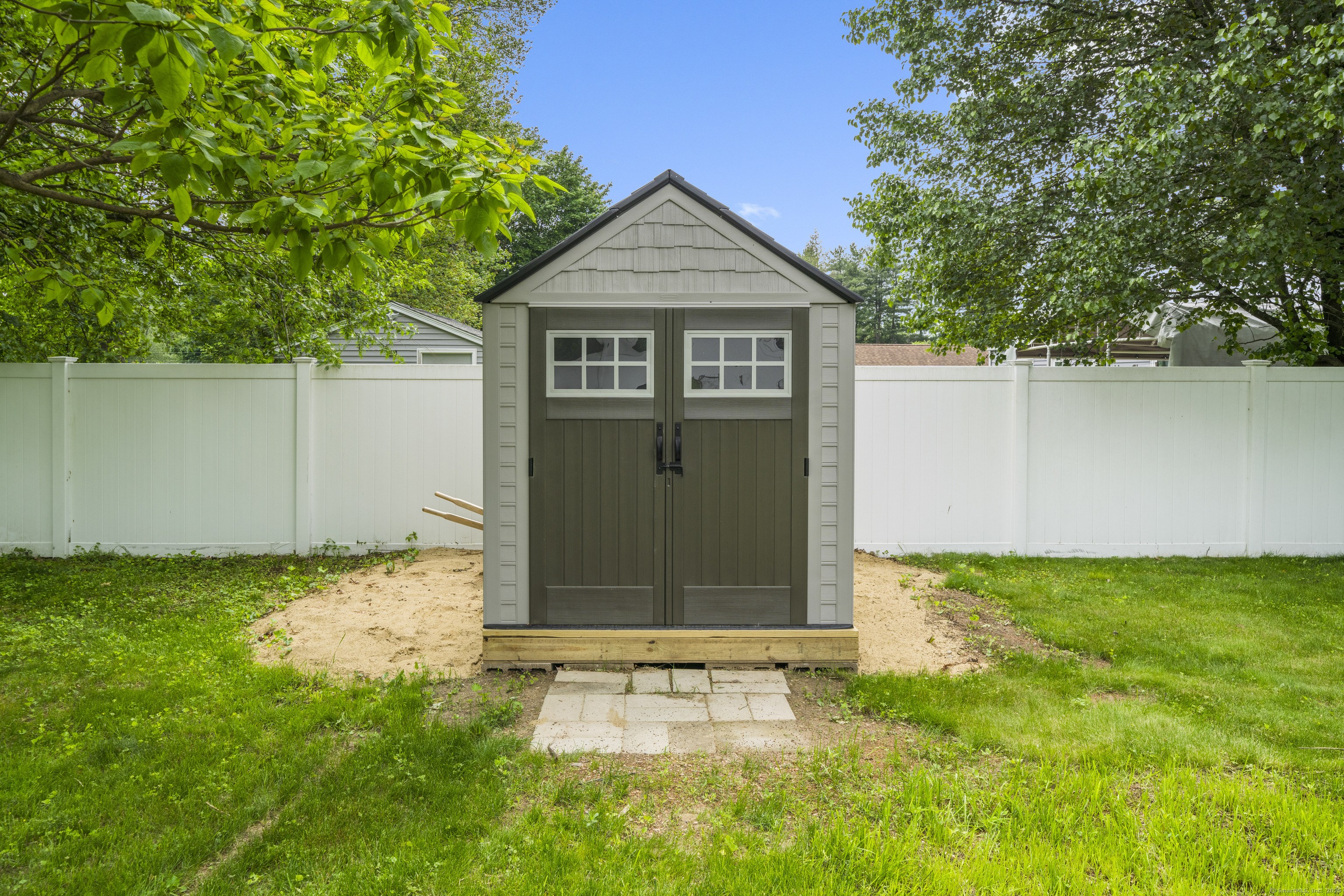 31 Varno Lane Enfield CT 06082