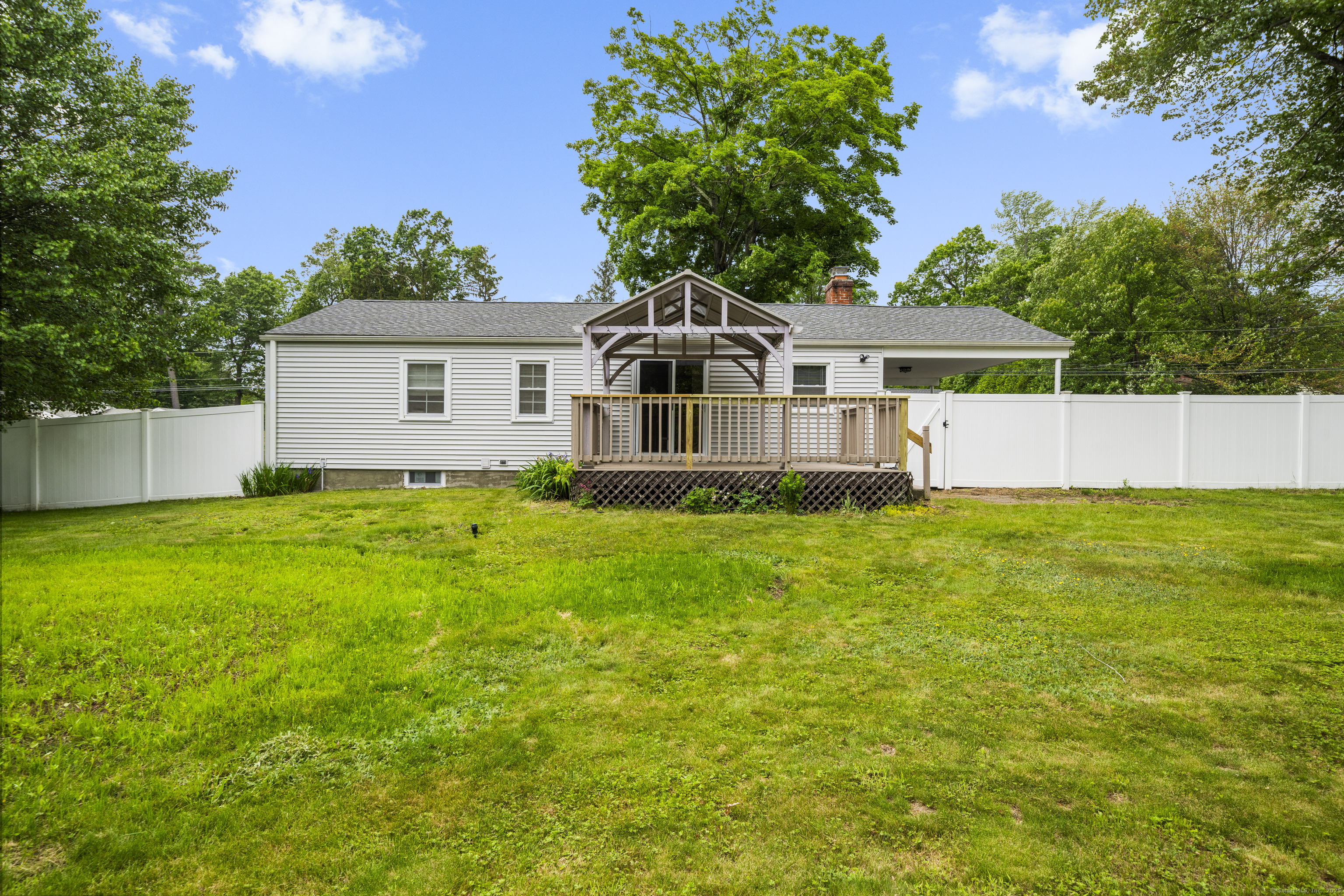 31 Varno Lane Enfield CT 06082